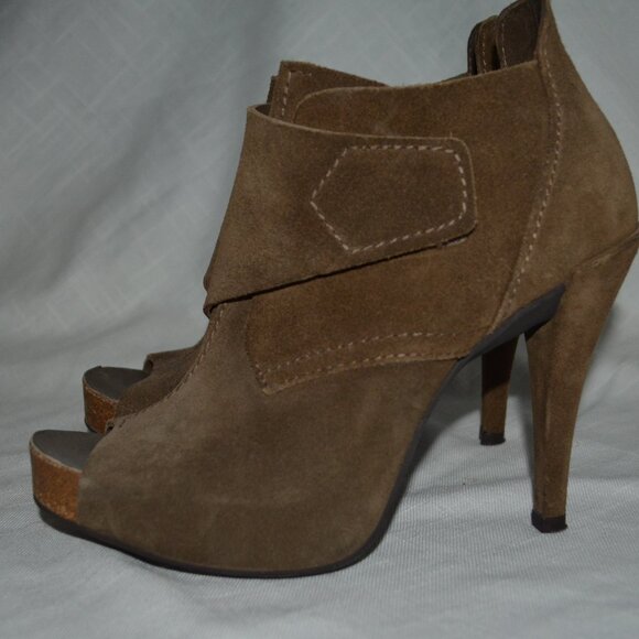 $595 Sz 38 7.5 Pedro Garcia Brown Suede Peep Toe Ankle Booties 4.5" Heels - Picture 1 of 6